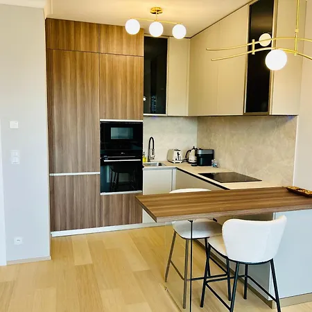 65m2 -premium With Own Parking Apartmán *
